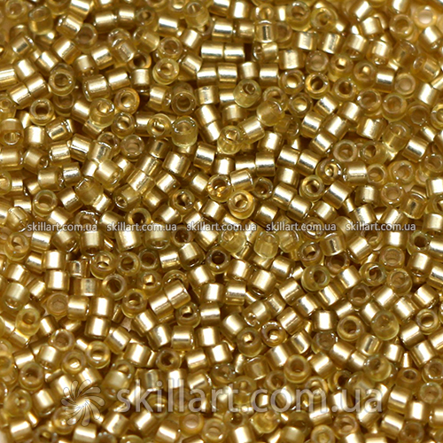 Бисер DB-686 Miyuki Delica Beads 11/0 (блестящий, светло-золотой)